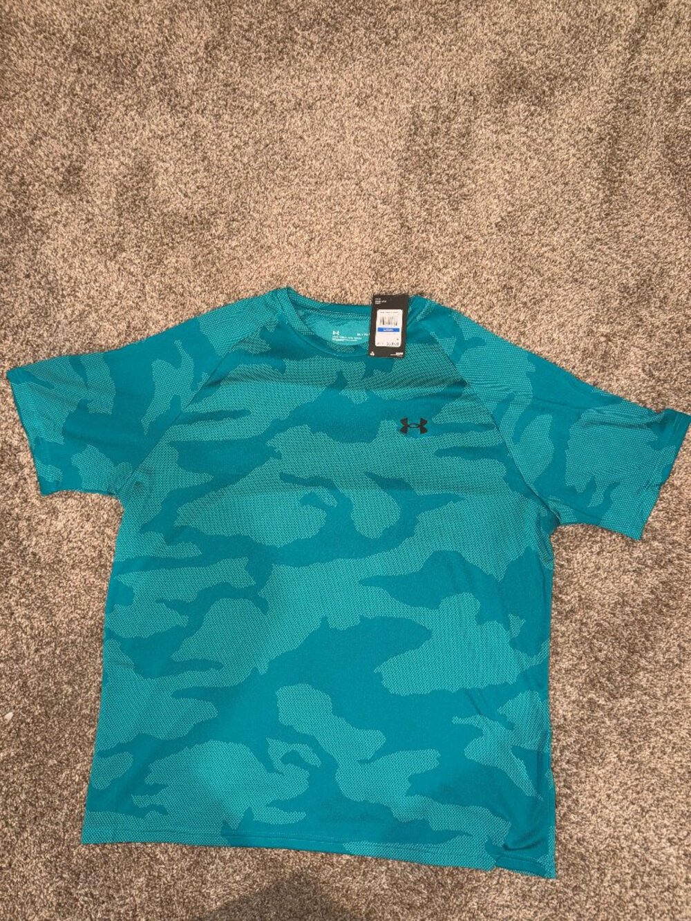 NWT Under Armour Men’s Teal Short Sleeve Shirt – Size XL
